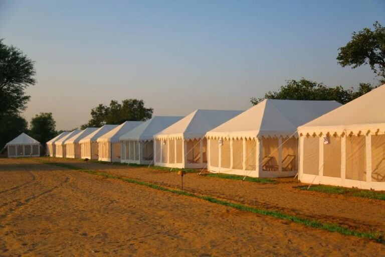 Deluxe Maharaja Tent Sitting Area
